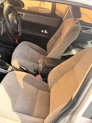 Toyota Axio 2012 Silver