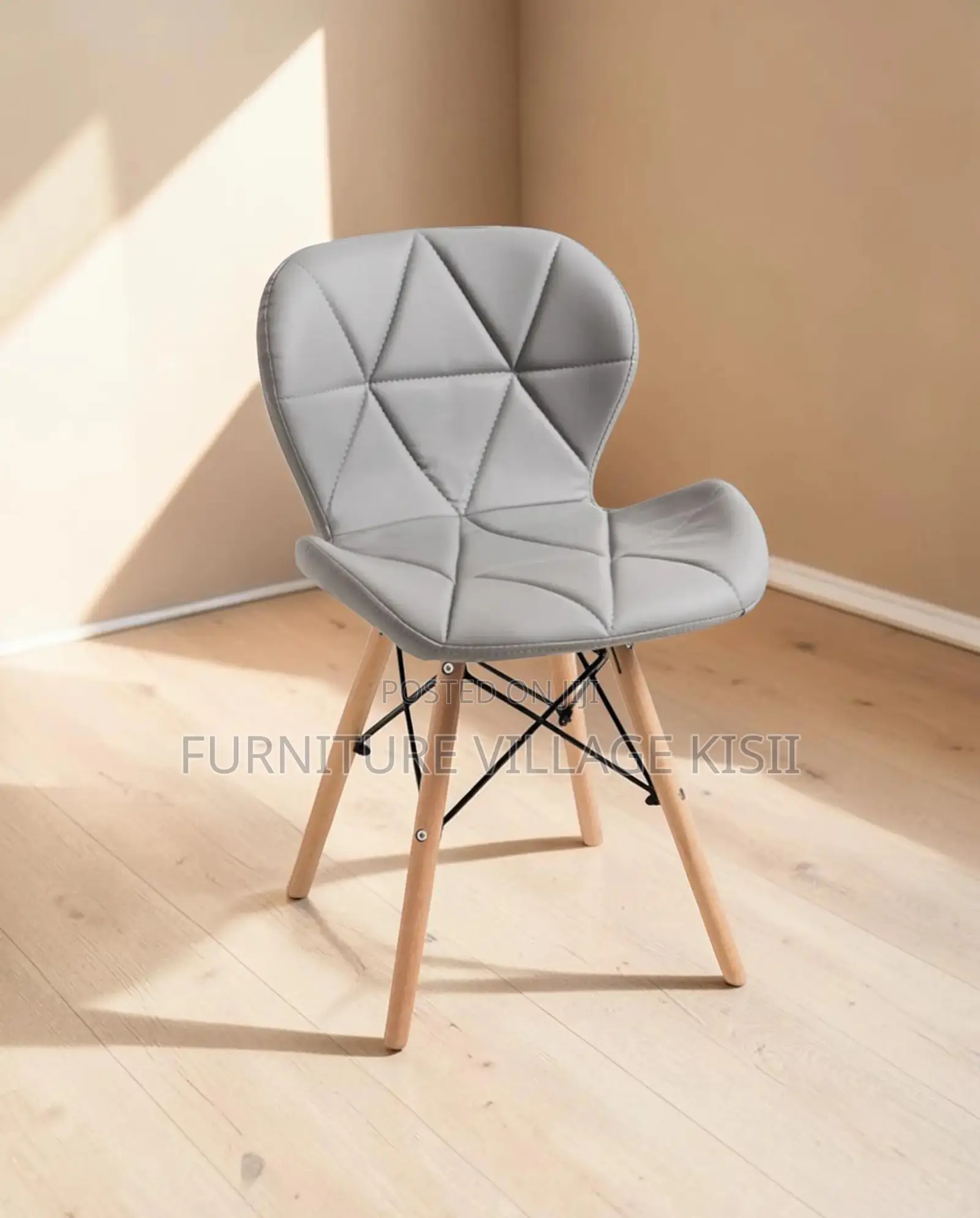 Home Furniture; Durable Padded Eames Chair