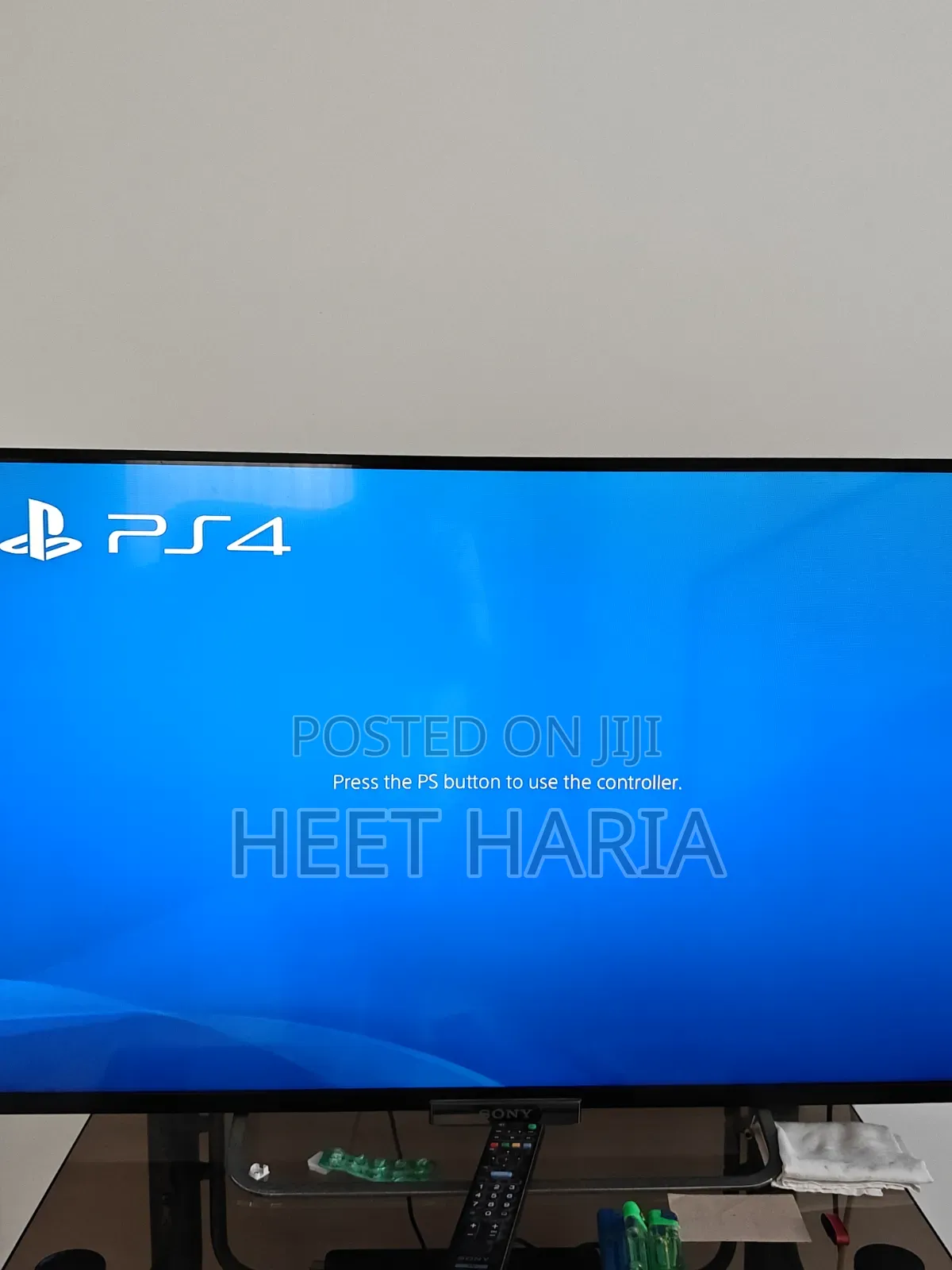 Sony PS4 Fat + 3 Controllers + 6 Games