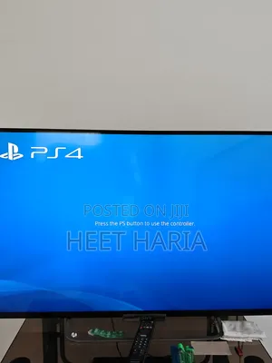 Sony PS4 Fat + 3 Controllers + 6 Games