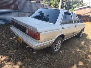 Nissan Sunny 1989 Gray