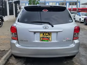 Toyota Corolla Fielder 2011 Silver