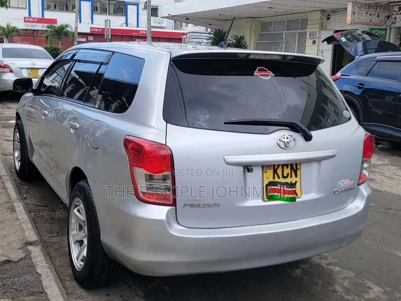 Toyota Corolla Fielder 2011 Silver