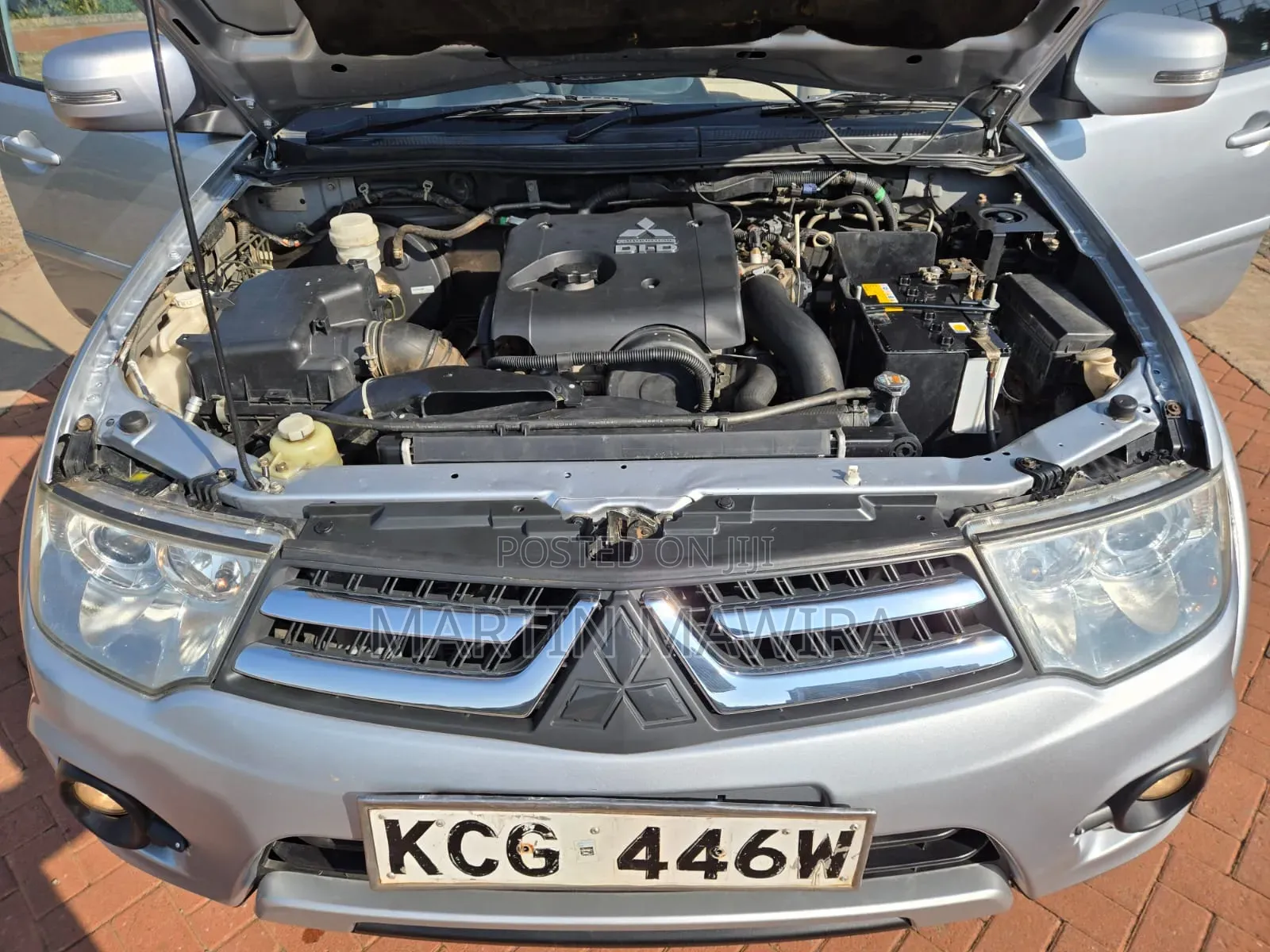 Mitsubishi Pajero 2013 Silver
