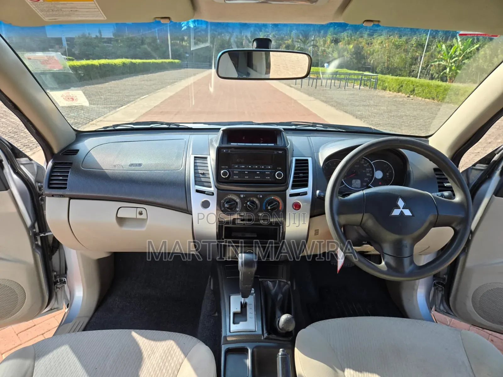 Mitsubishi Pajero 2013 Silver