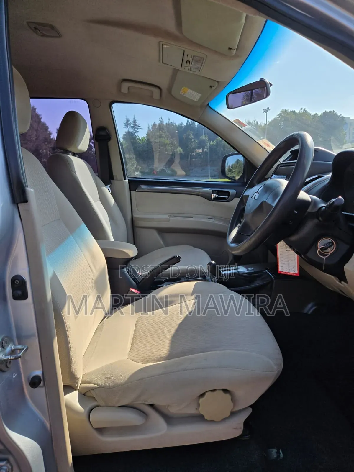 Mitsubishi Pajero 2013 Silver