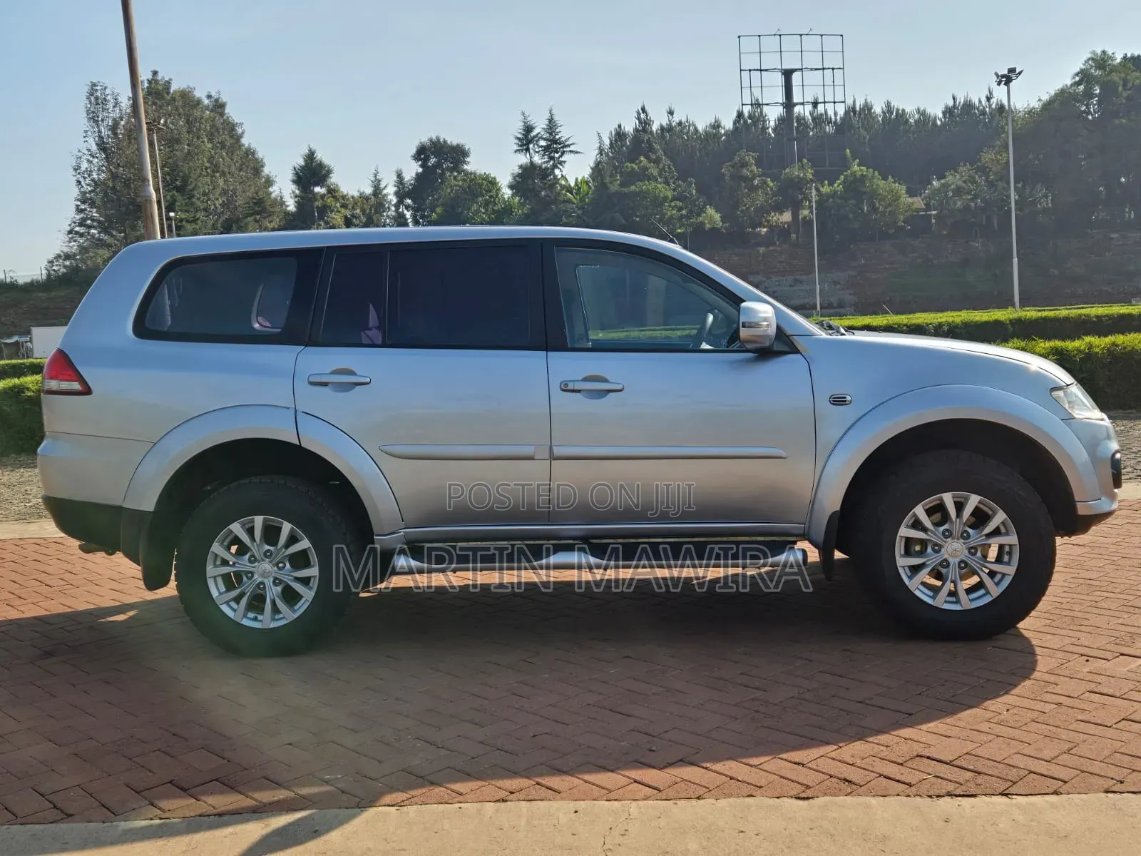 Mitsubishi Pajero 2013 Silver