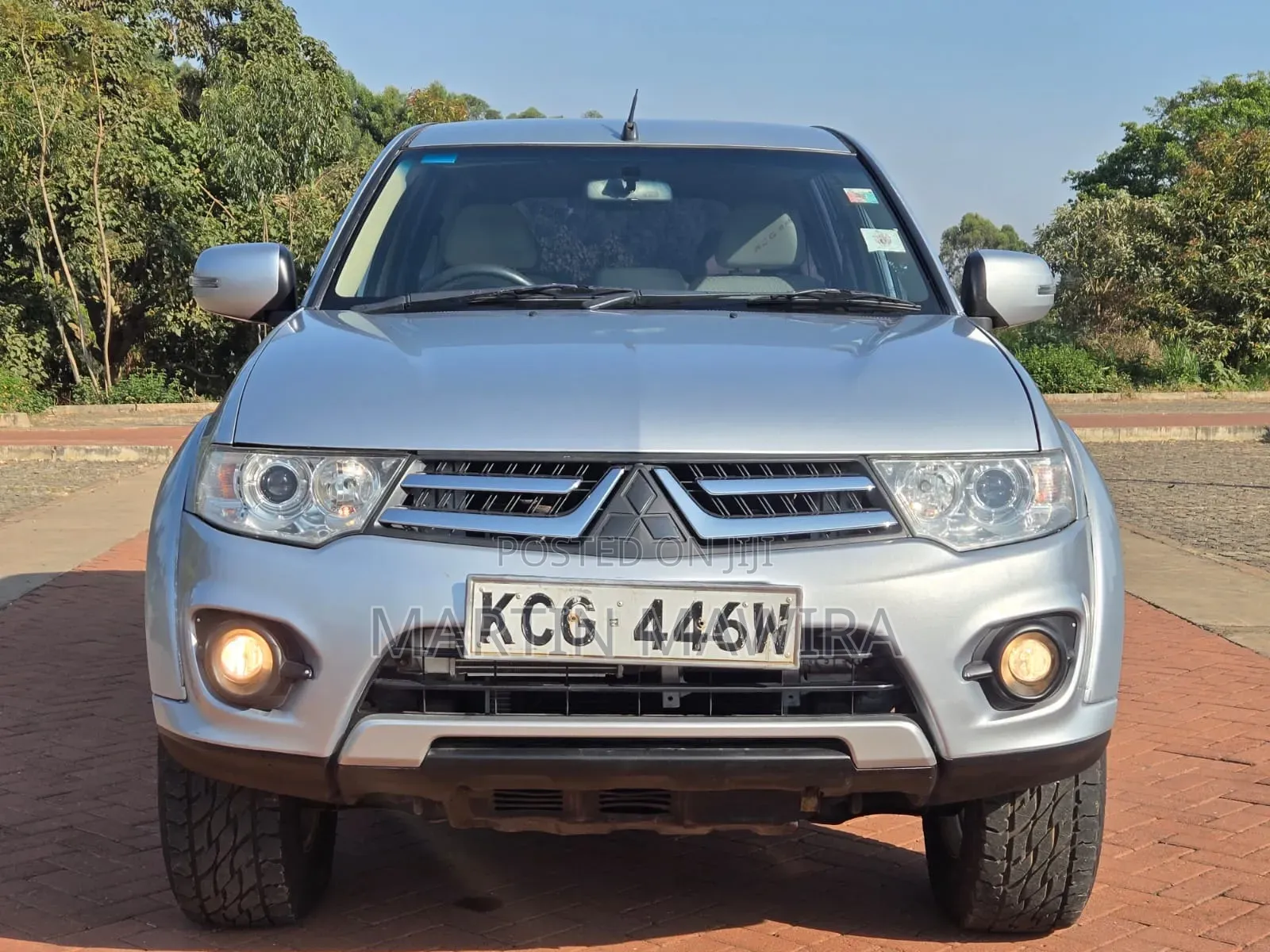 Mitsubishi Pajero 2013 Silver