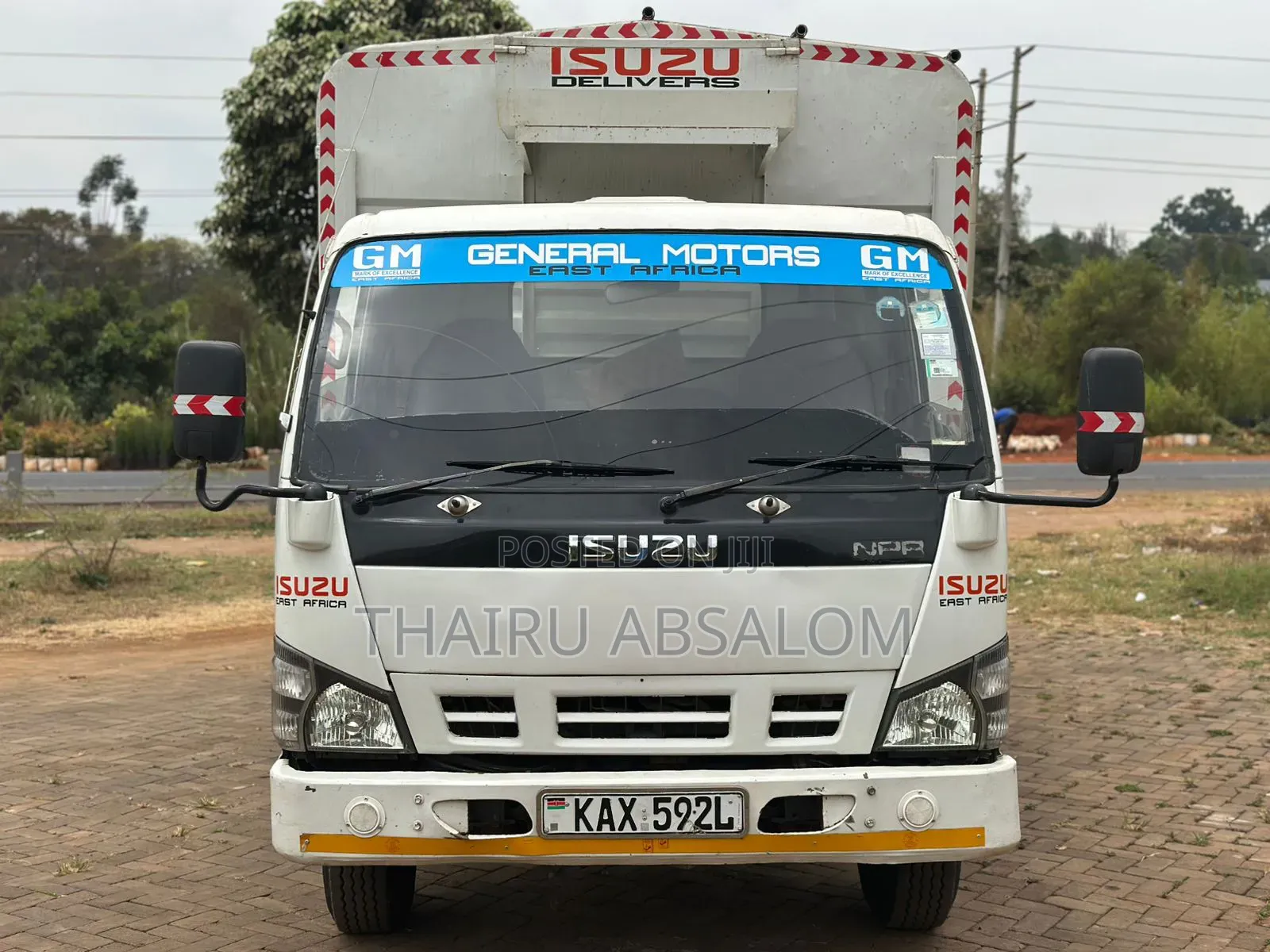Isuzu NPR 2006 White