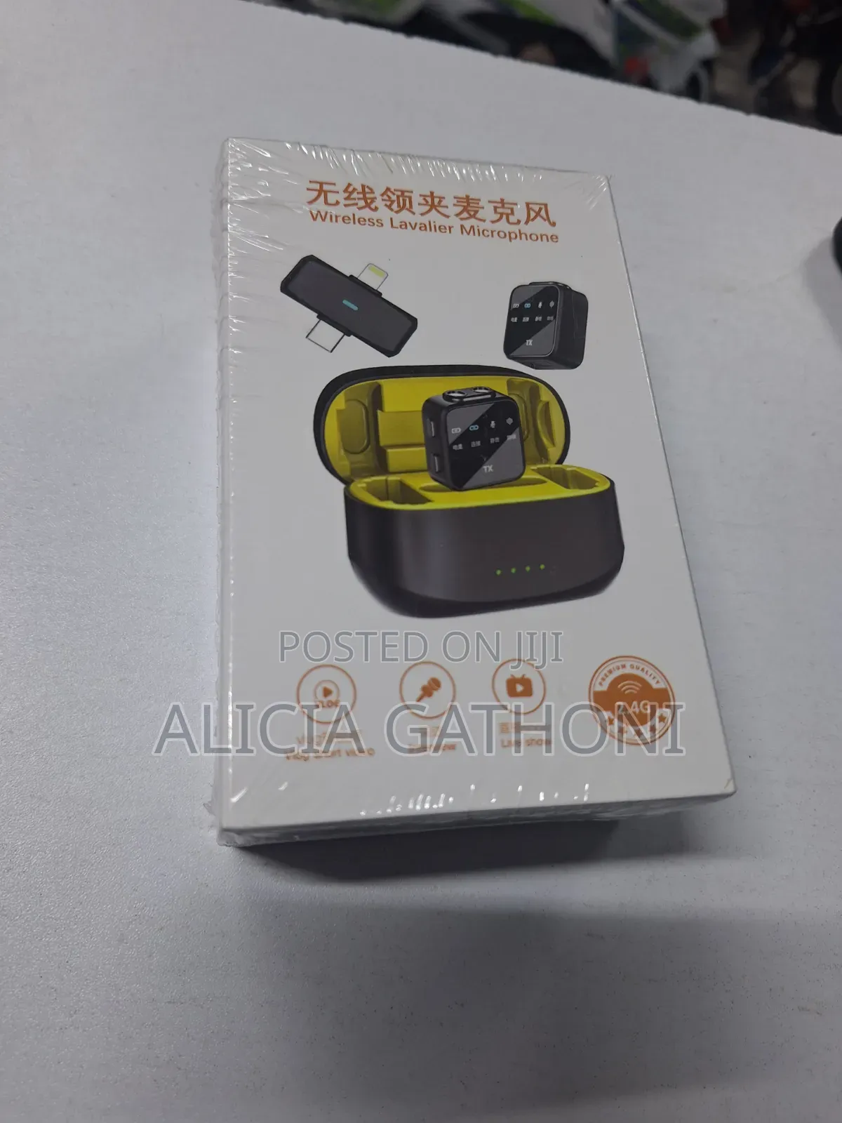 Wireless Lavelier Microphone With Charging Case Magnetic