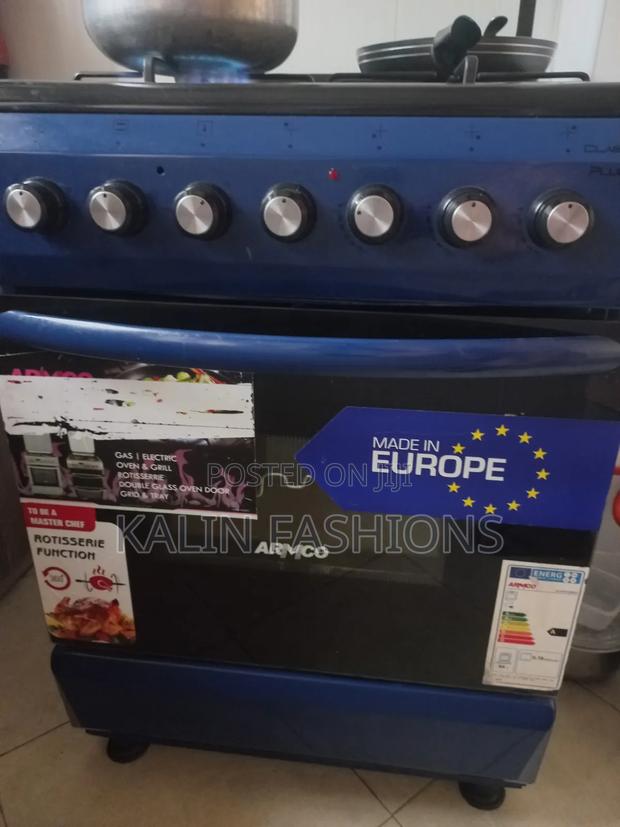 Electric Cooker and Gas