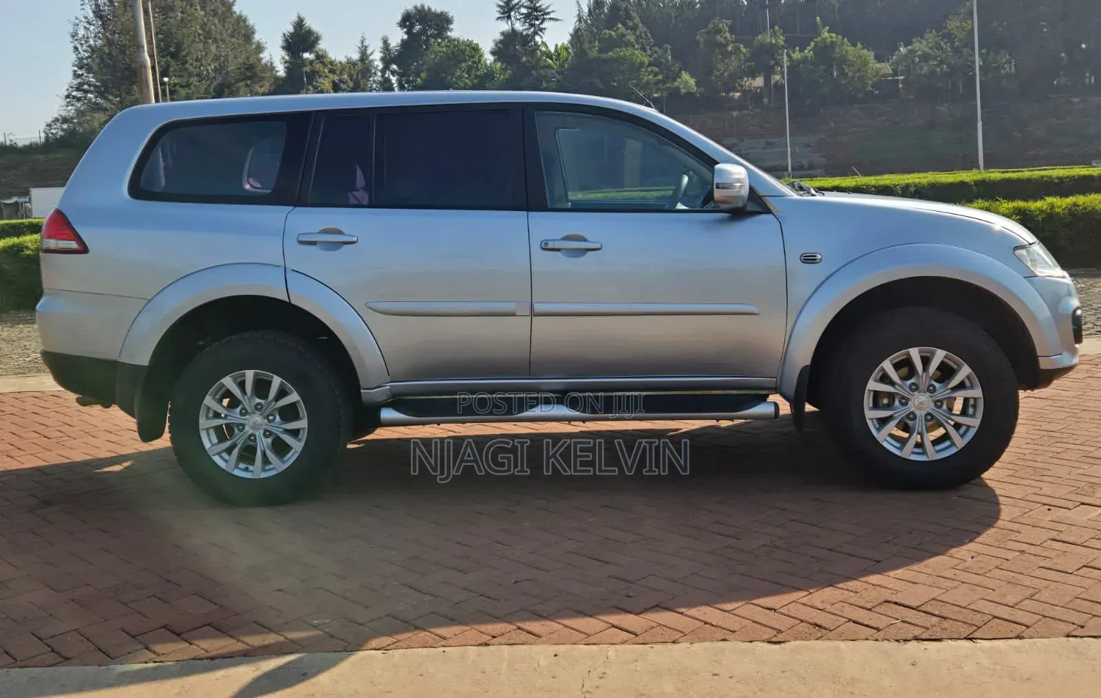 Mitsubishi Pajero Sport 2013 Silver