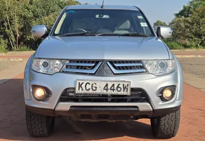 Mitsubishi Pajero Sport 2013 Silver