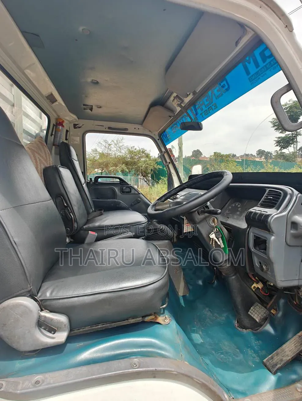 Isuzu NPR 2006 White