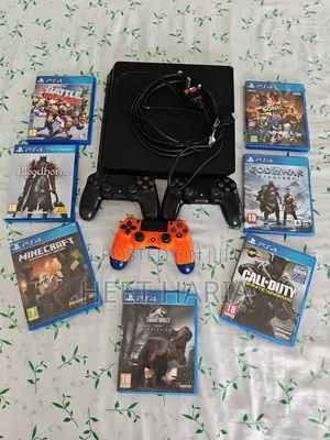 Sony PS4 Fat + 3 Controllers + 6 Games