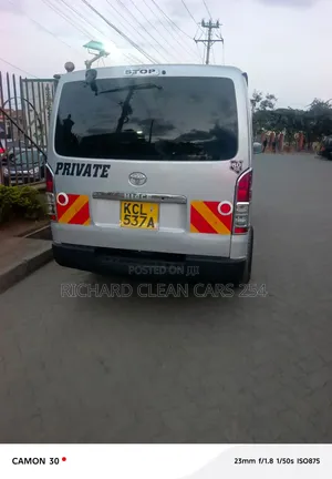 Toyota HiAce 2010 Silver