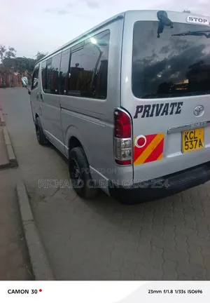 Toyota HiAce 2010 Silver