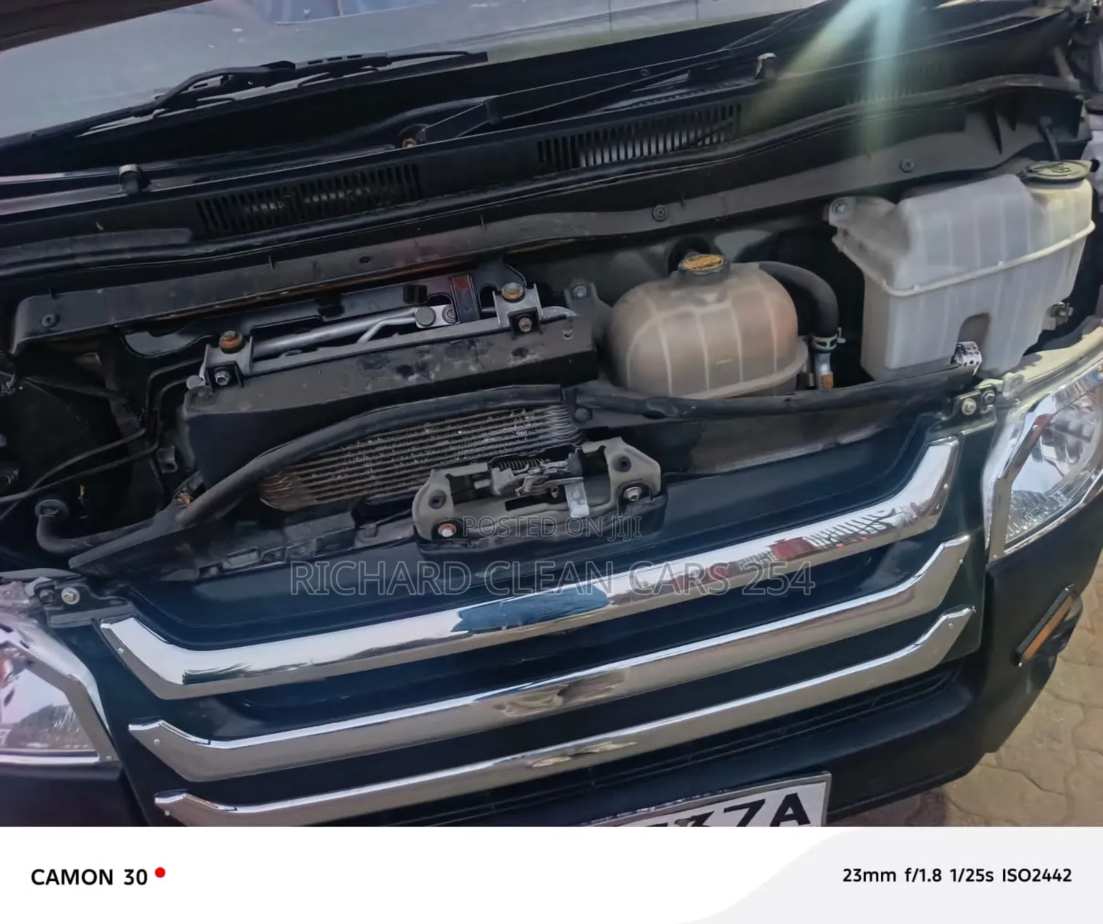 Toyota HiAce 2010 Silver
