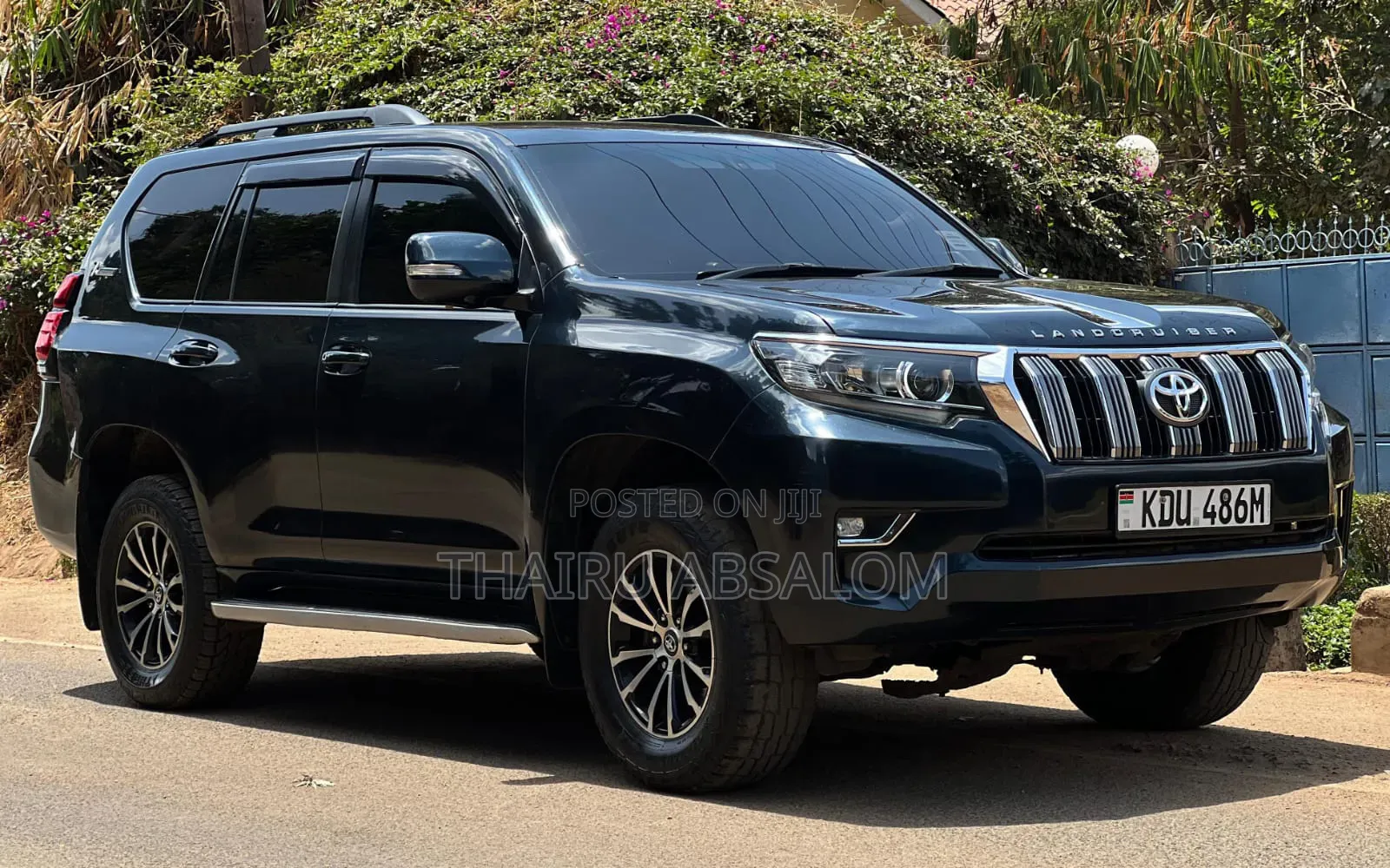 Toyota Land Cruiser 2010 Black