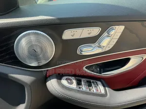Mercedes-Benz C200 2022 White