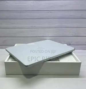 Laptop Apple MacBook Air 2022 M2 8GB Intel Core M2 SSD 256GB