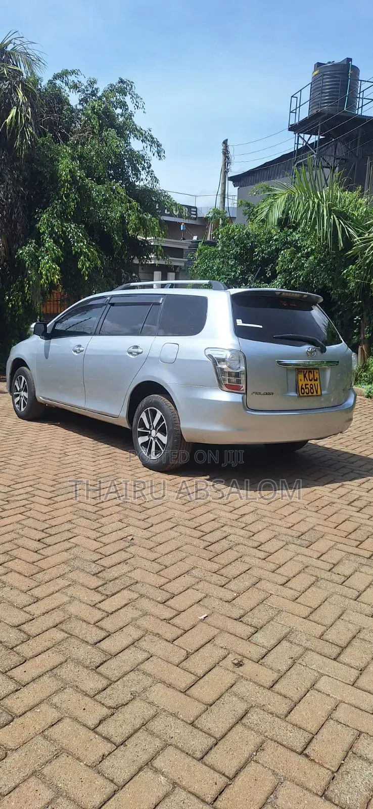 Toyota Corolla Fielder 2010 Silver
