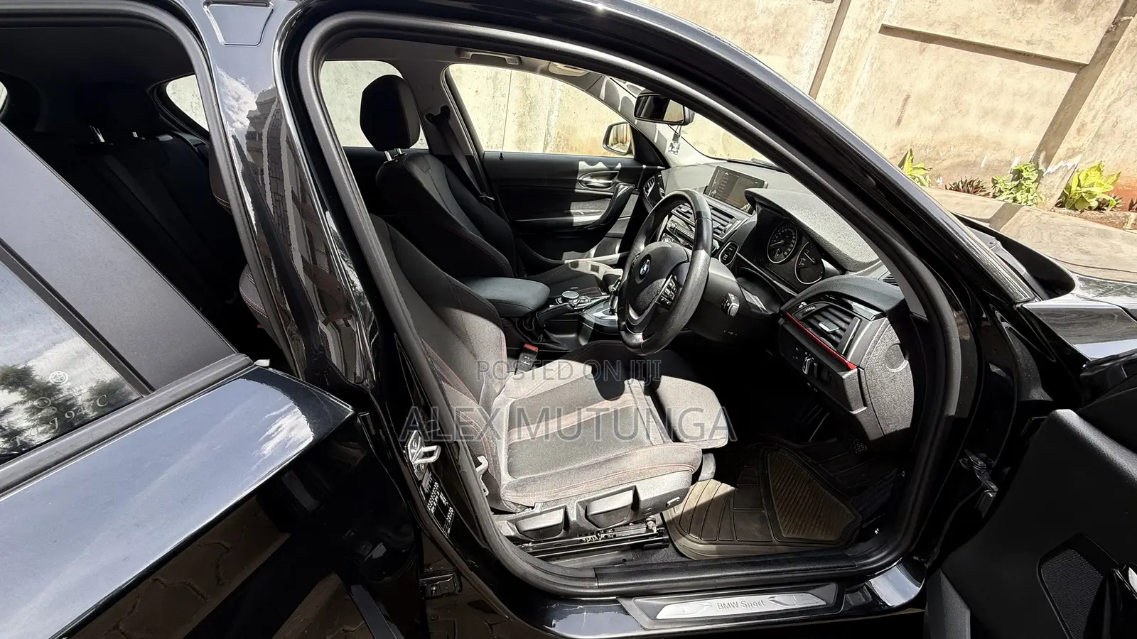 BMW 118i 2015 Black