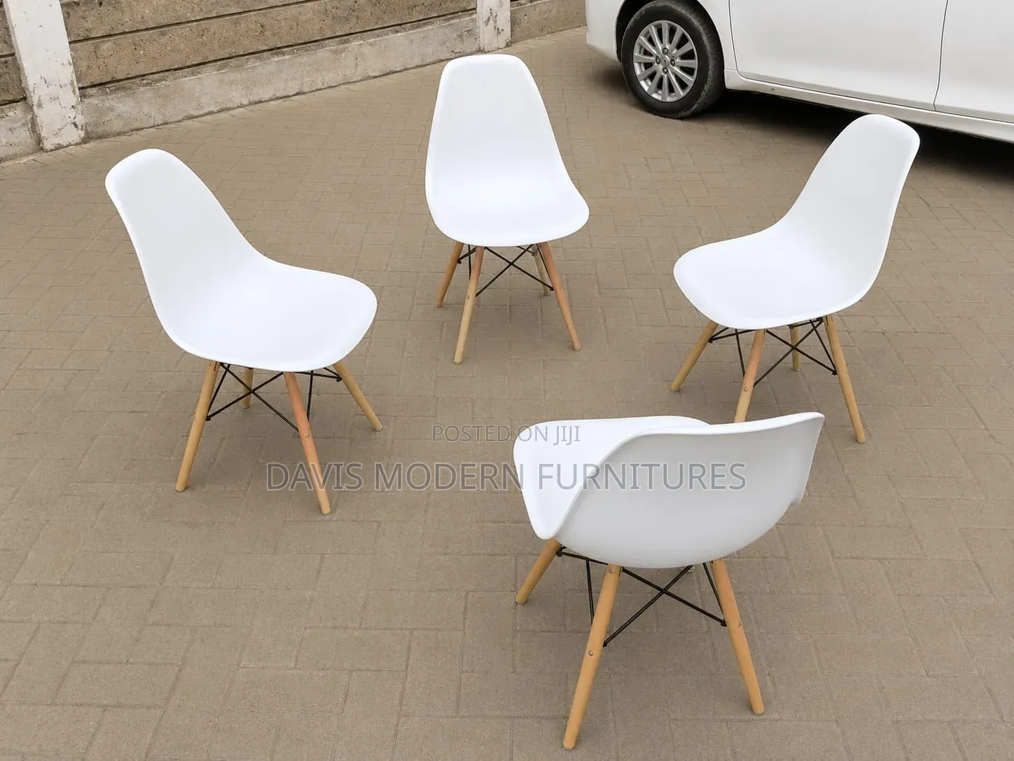 Eame-Stlye Dining Chairs