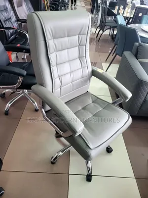 Low-Back Executive Office Chair