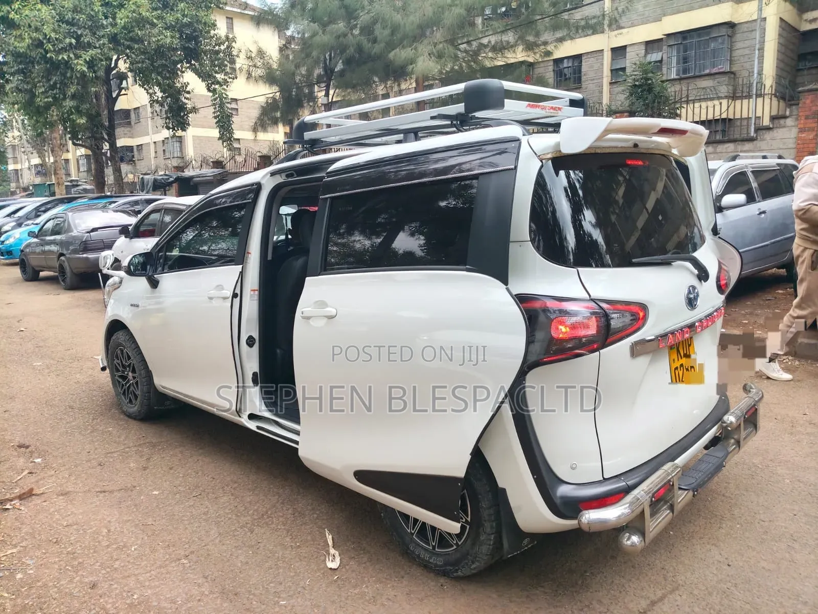 Toyota Sienta 2017 White