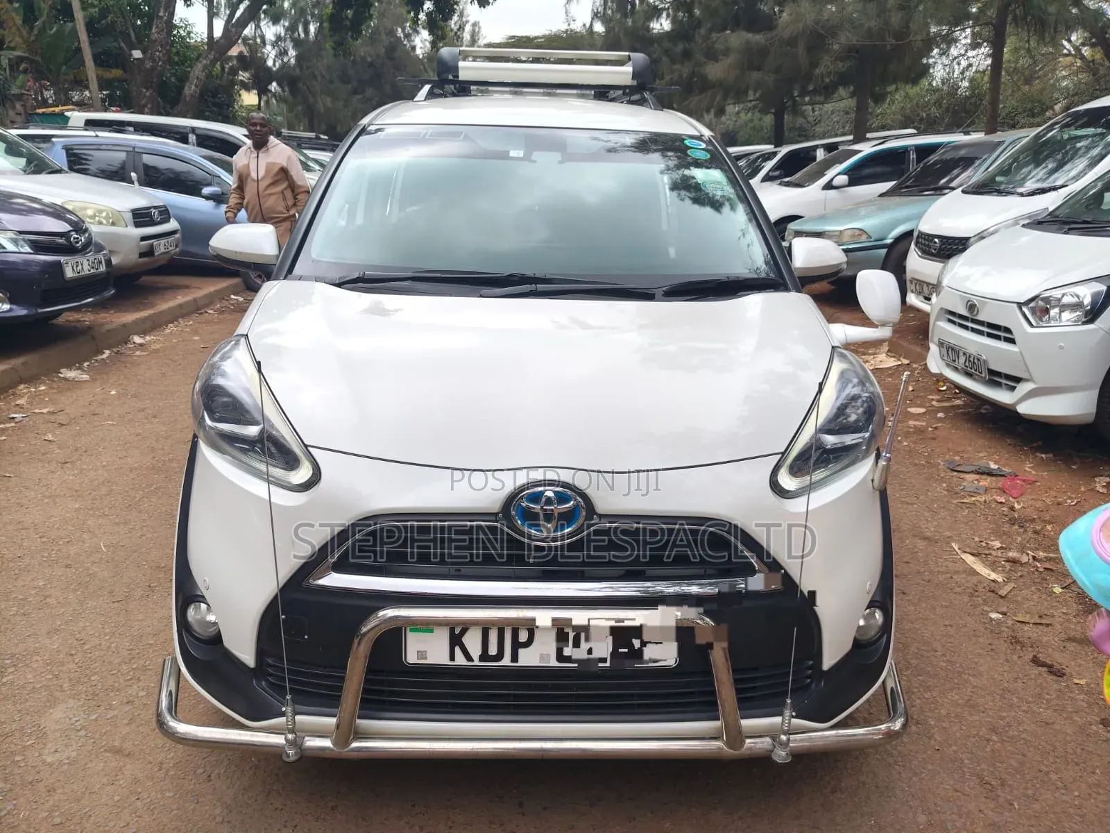 Toyota Sienta 2017 White