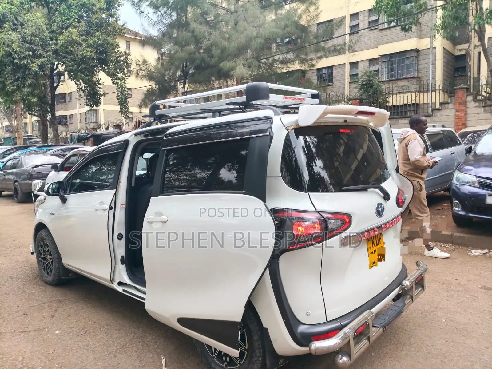 Toyota Sienta 2017 White