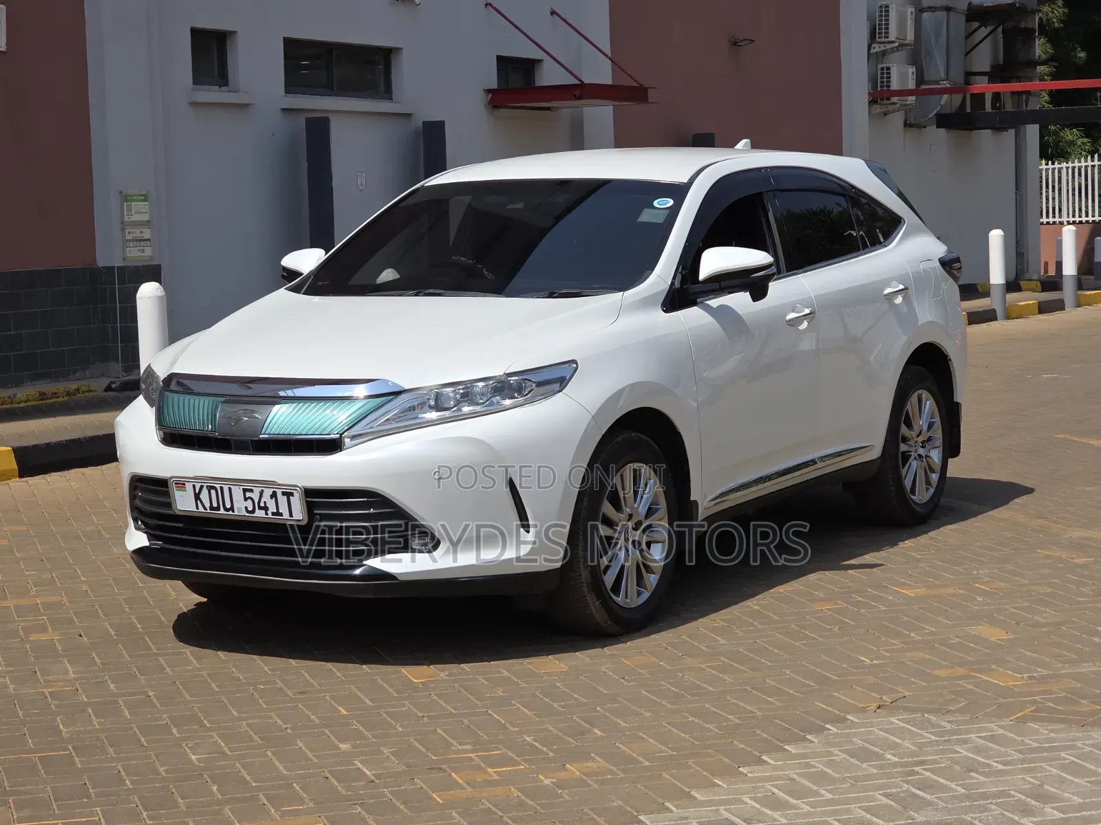 Toyota Harrier 2018 White