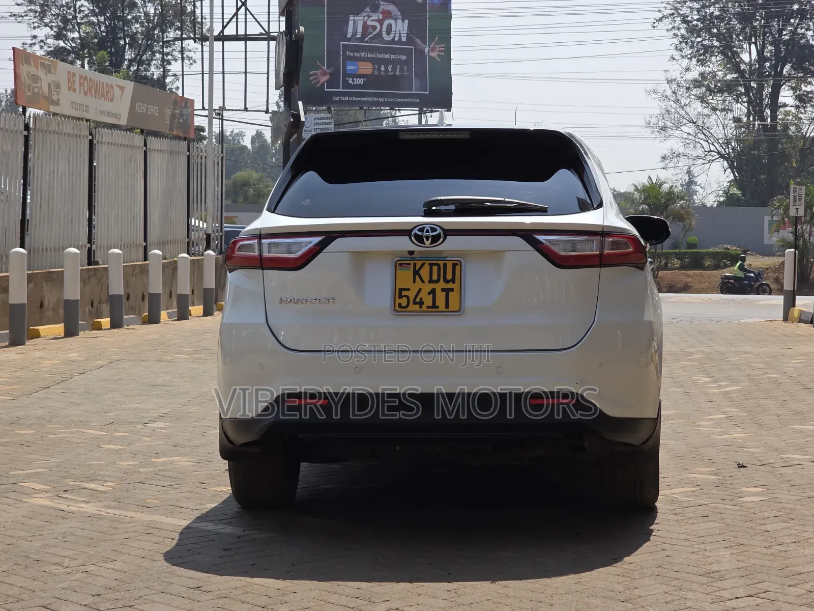 Toyota Harrier 2018 White