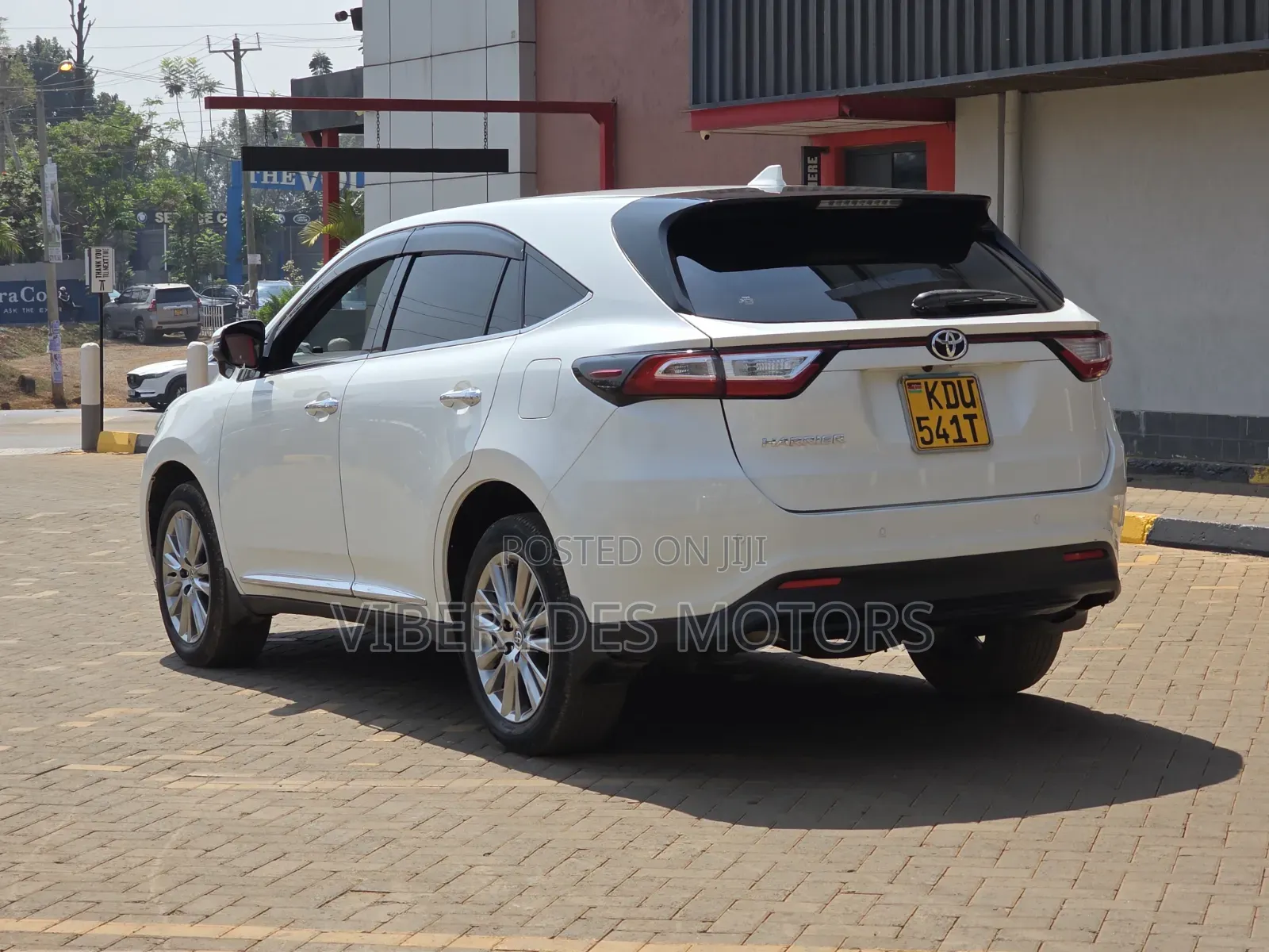 Toyota Harrier 2018 White