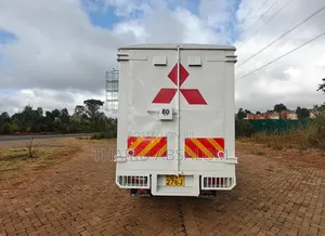 Mitsubishi Canter Year 2014 White