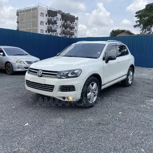 Volkswagen Touareg 2012 White