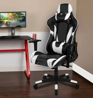 Executive Gaming Chair : Black Leather Ergonomic Gaming Chair