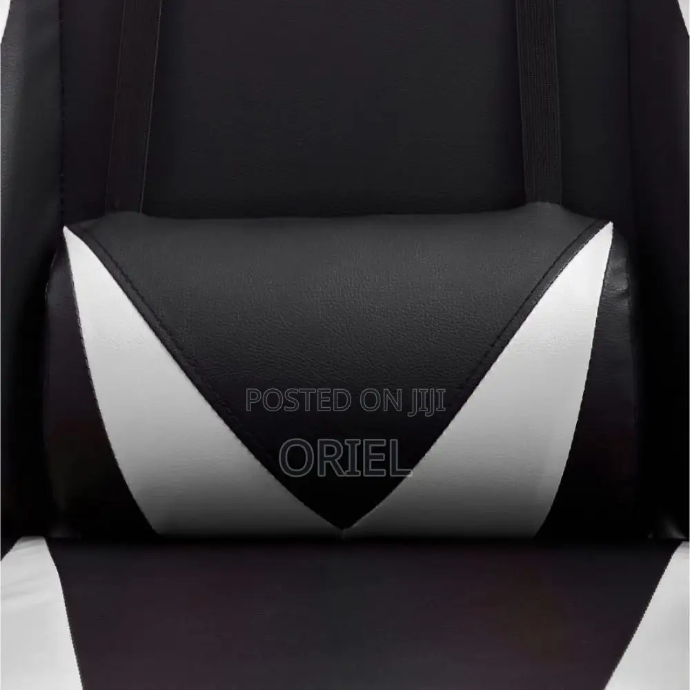 Executive Gaming Chair : Black Leather Ergonomic Gaming Chair