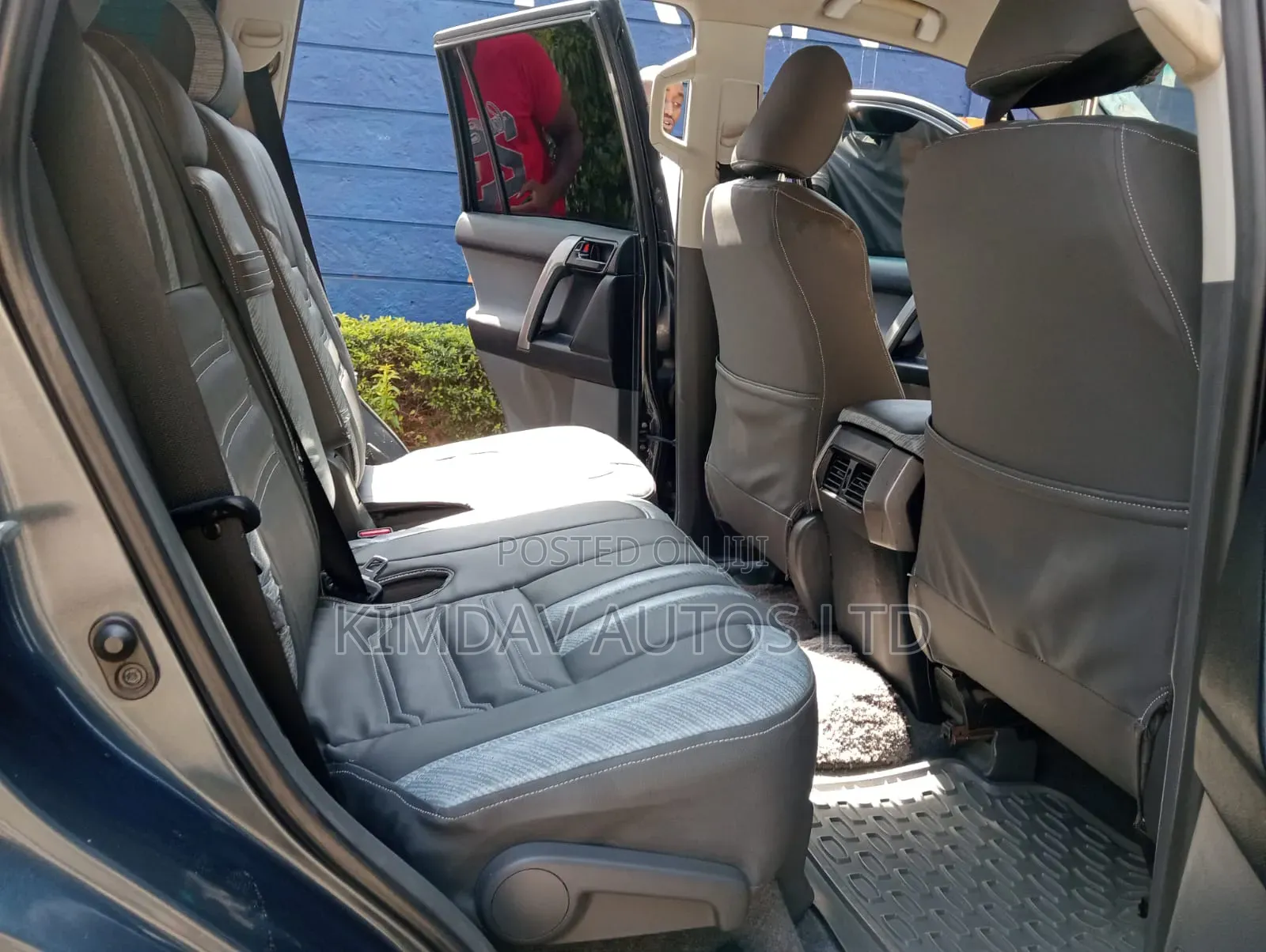 Toyota Land Cruiser Prado 2011 Gray