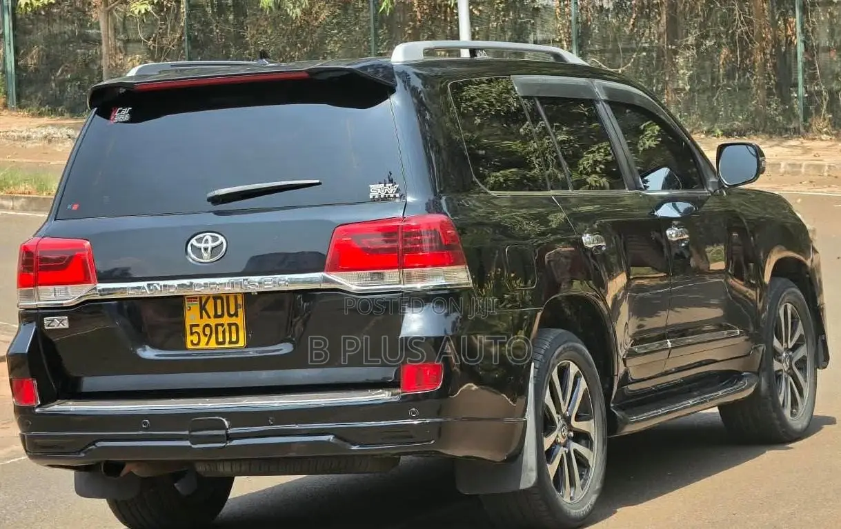 Toyota Land Cruiser Prado 2011 Black