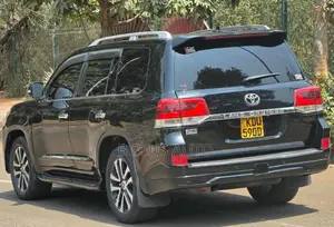 Toyota Land Cruiser Prado 2011 Black
