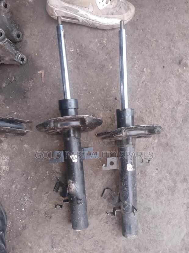 Ex Japan Front Shock Absorbers for Nisan Extrail New Model T32