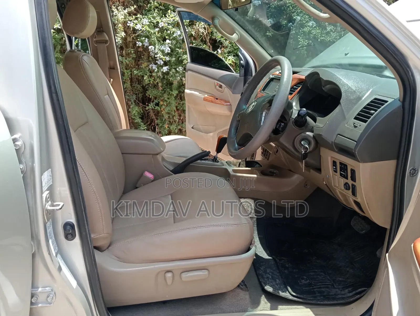 Toyota Hilux 3.0 D-4D 4x4 2012 Silver