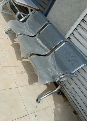 Visitors Link Chairs