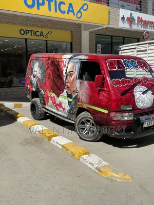 Nissan Caravan (Urvan) 2001 Red