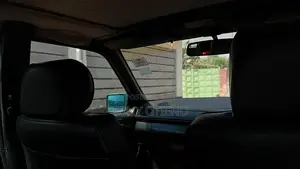 Mercedes-Benz E220 1995 Green
