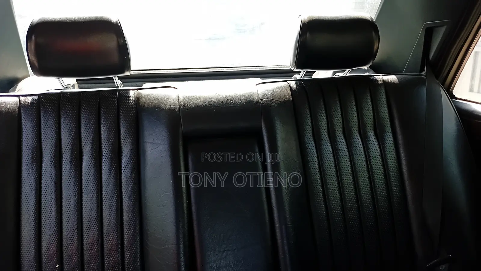 Mercedes-Benz E220 1995 Green