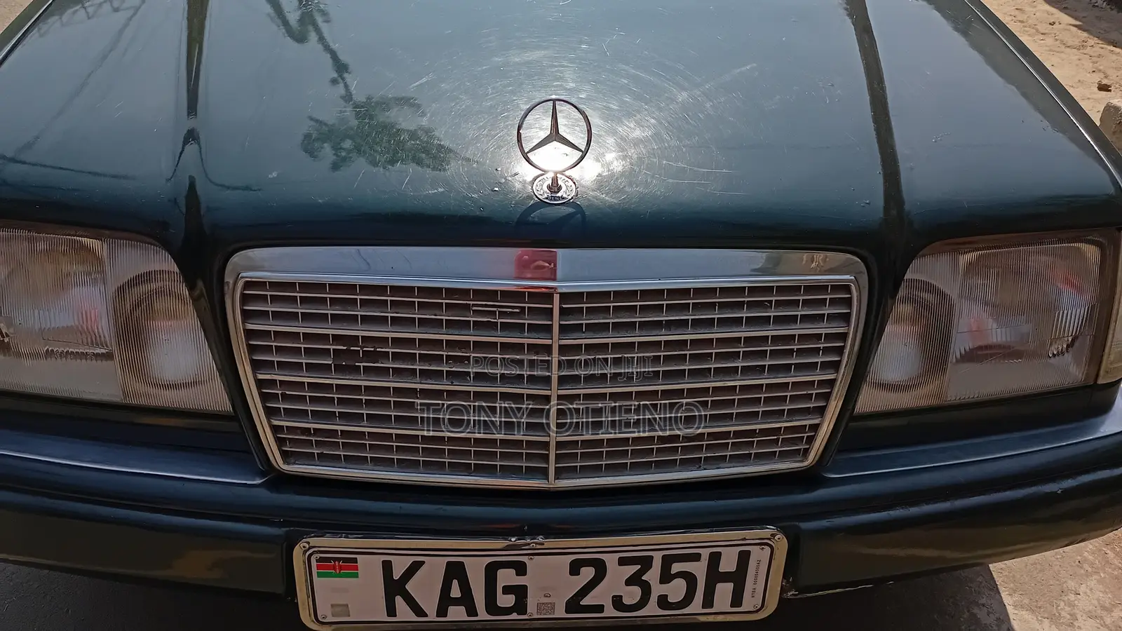 Mercedes-Benz E220 1995 Green