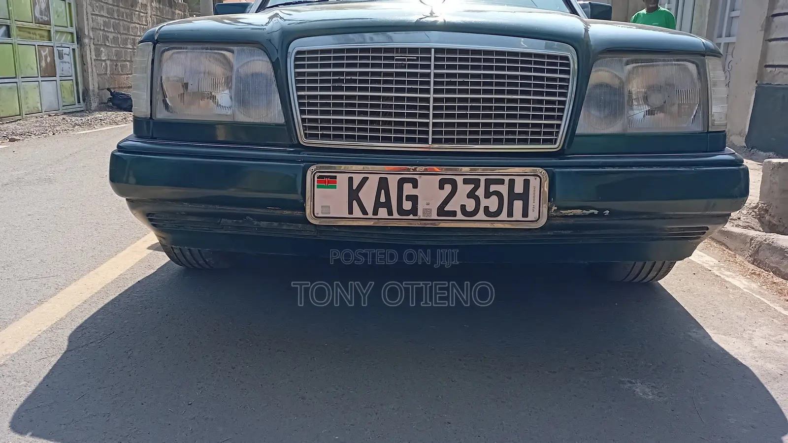 Mercedes-Benz E220 1995 Green